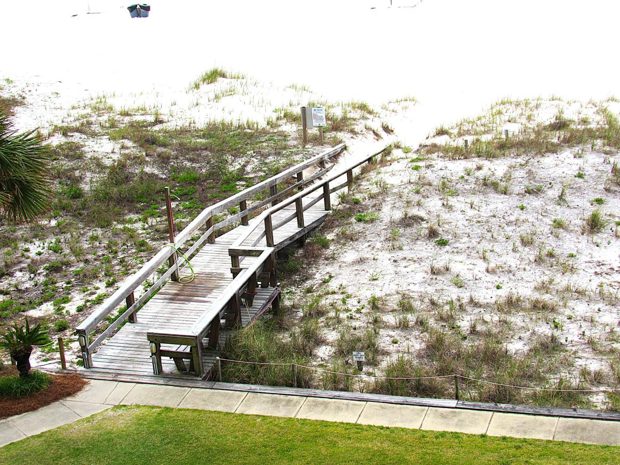 Breakers 2 Bedrooms 2 Baths *